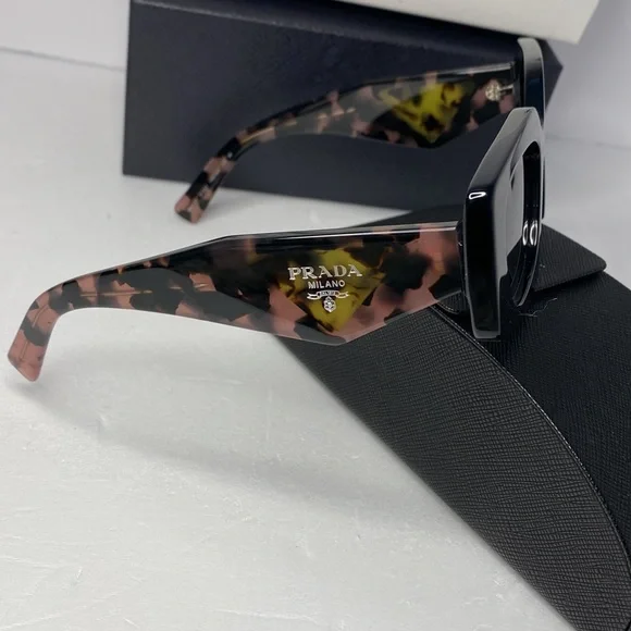 💯- New - PRADA EYEWEAR PR 15YS SUNGLASSESBLACK & PINK